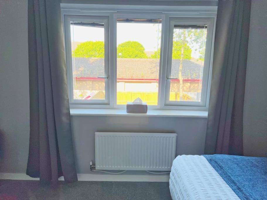 Comfy Modern 3Br Semi Detached 400Mb Wifi Free Double Parking Βίλα Νιούκασλ Εξωτερικό φωτογραφία