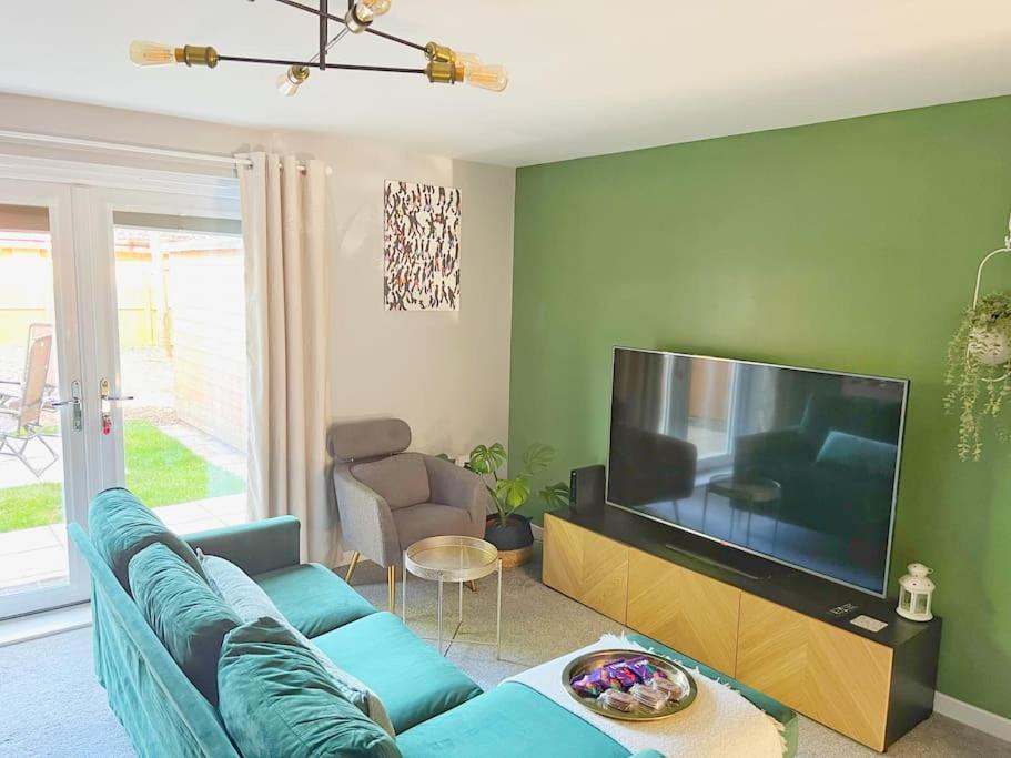 Comfy Modern 3Br Semi Detached 400Mb Wifi Free Double Parking Βίλα Νιούκασλ Εξωτερικό φωτογραφία